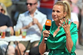 Andrea Kiewel: Seit mehr als 20 Jahren moderiert sie den "ZDF-Fernsehgarten".