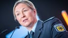 Claudia Pechstein: Die Eisschnellläuferin und Bundespolizistin trat auf einer CDU-Veranstaltung in ihrer Polizeiuniform auf.