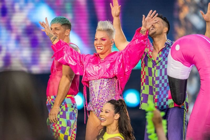 Pink legte bei dem Konzert eine knallbunte Show aufs Parkett.