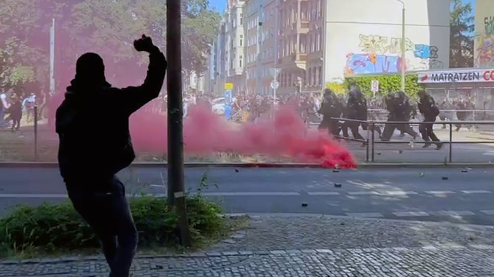 Eskalation bei Protesten in Leipzig
