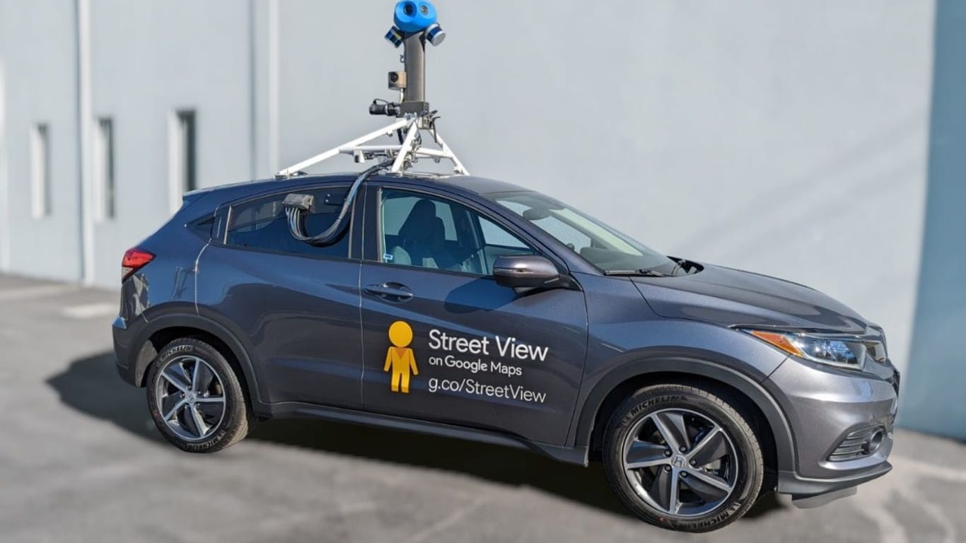 Google schickt seine Kamera-Kolonne in den kommenden Monaten über Deutschlands Straßen.