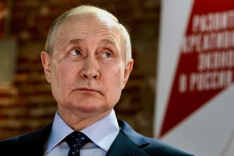 Wladimir Putin: Russlands Alleinherrscher stellt sich offenbar auf einen langen Krieg ein.