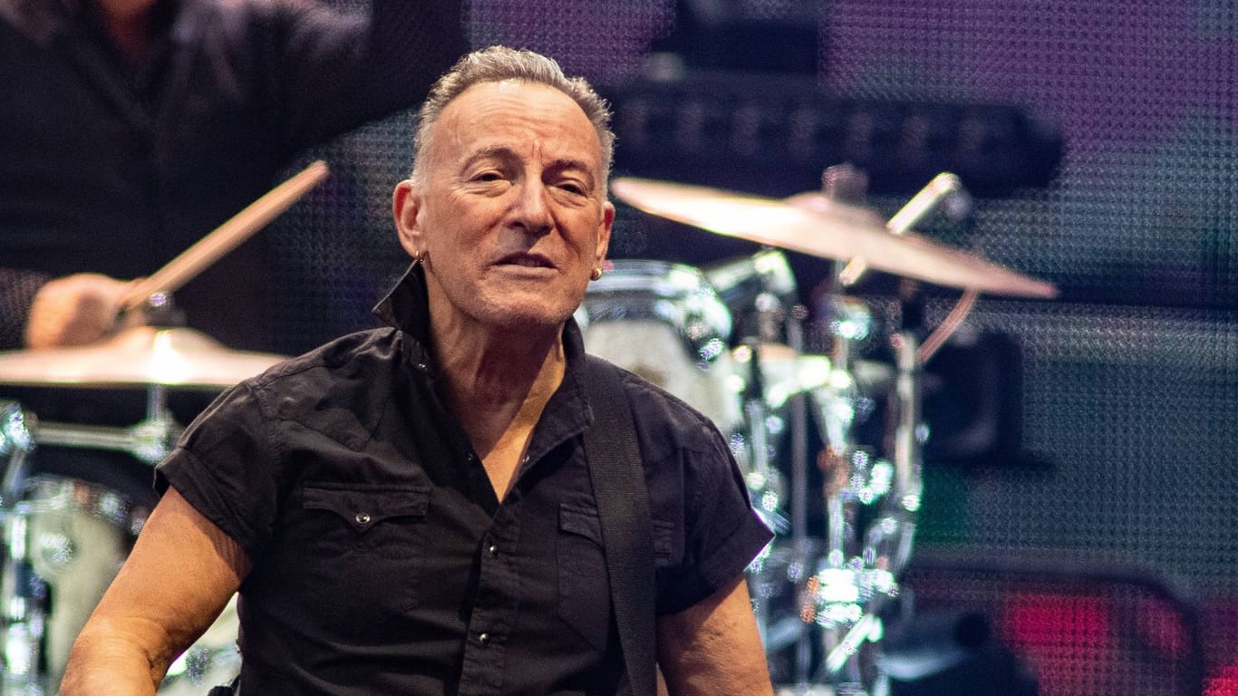Bruce Springsteen: Der Musiker verletzte sich auf der Bühne.
