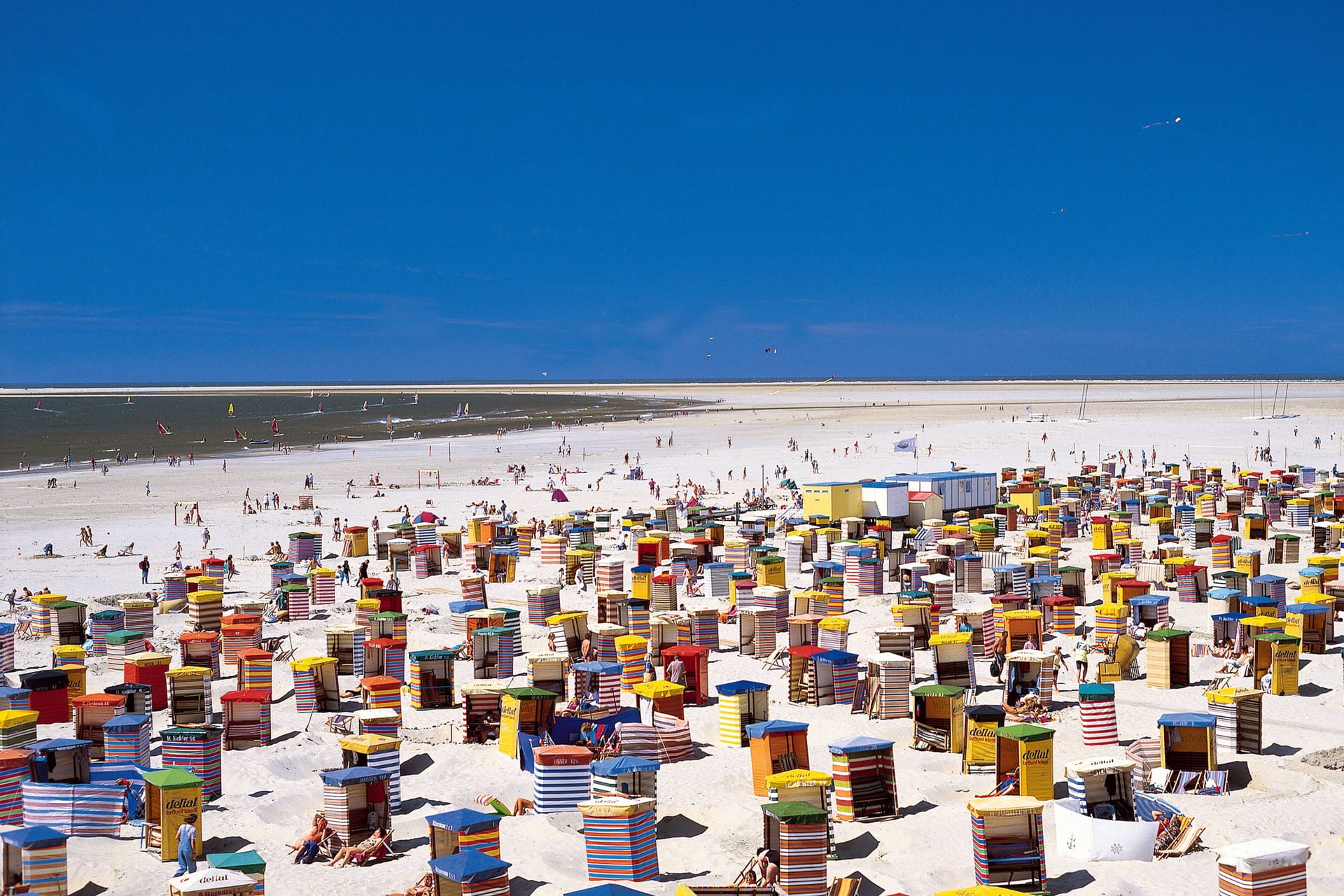 Sommer auf der ostfriesischen Insel Borkum: Zum Ende der Woche könnten die Temperaturen zum ersten Mal in diesem Jahr auf über 30 Grad steigen.