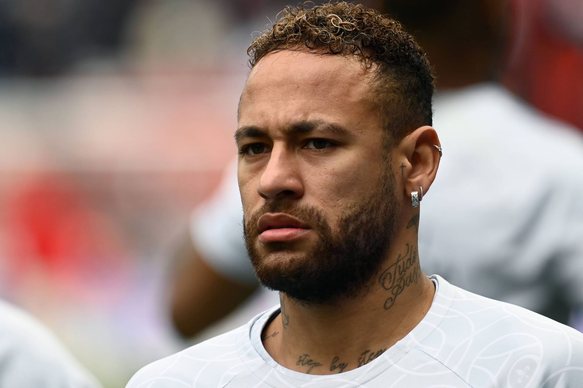 Neymar: Der Weltstar hat Probleme mit seinem Luxusanwesen.