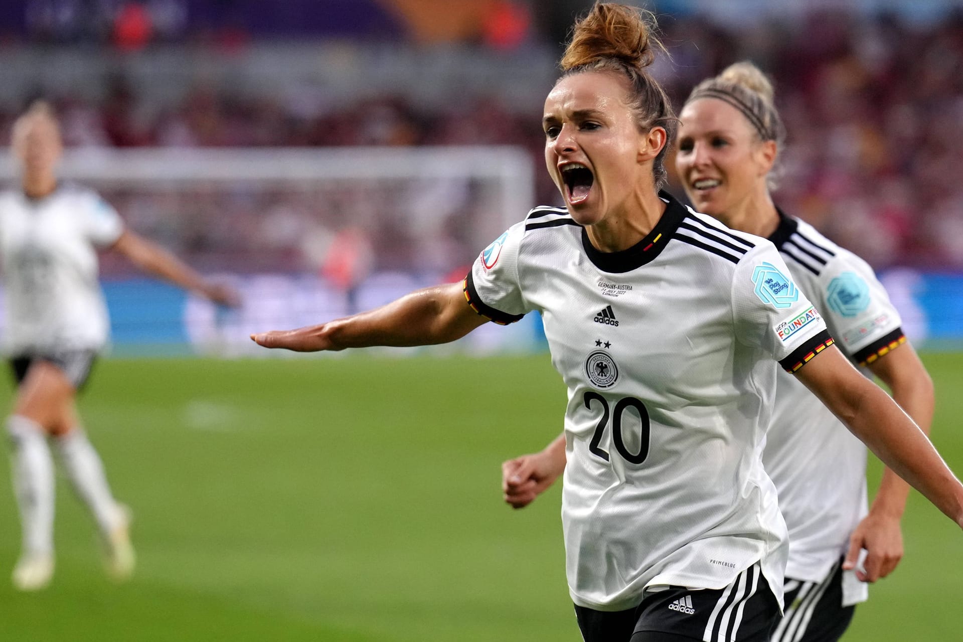 Lina Magull: Die Nationalspielerin freut sich auf die WM in Australien und Neuseeland.