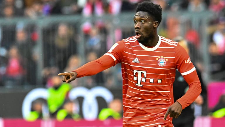 Alphonso Davies: Der Kanadier steht noch bis 2025 beim FC Bayern unter Vertrag.