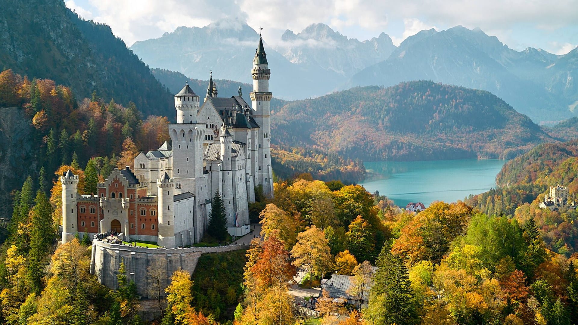 Schloss Neuschwanstein (Archivbild): Die Sehenswürdigkeit will die Bundesregierung als Welterbe vorschlagen. Schloss Neuschwanstein (Archivbild): Die Sehenswürdigkeit will die Bundesregierung als Welterbe vorschlagen.