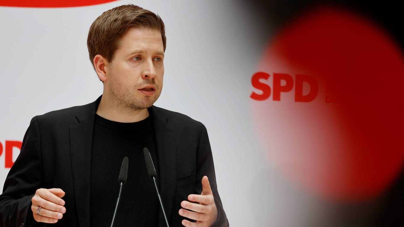 SPD- Generalsekretär Kevin Kühnert (Archivbild): Er wirft der AfD populistische Lügen vor.