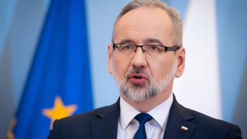 Adam Niedzielski, minister zdrowia RP (zdjęcie z akt): Zapowiedział, że chce opublikować wytyczne dla personelu medycznego.