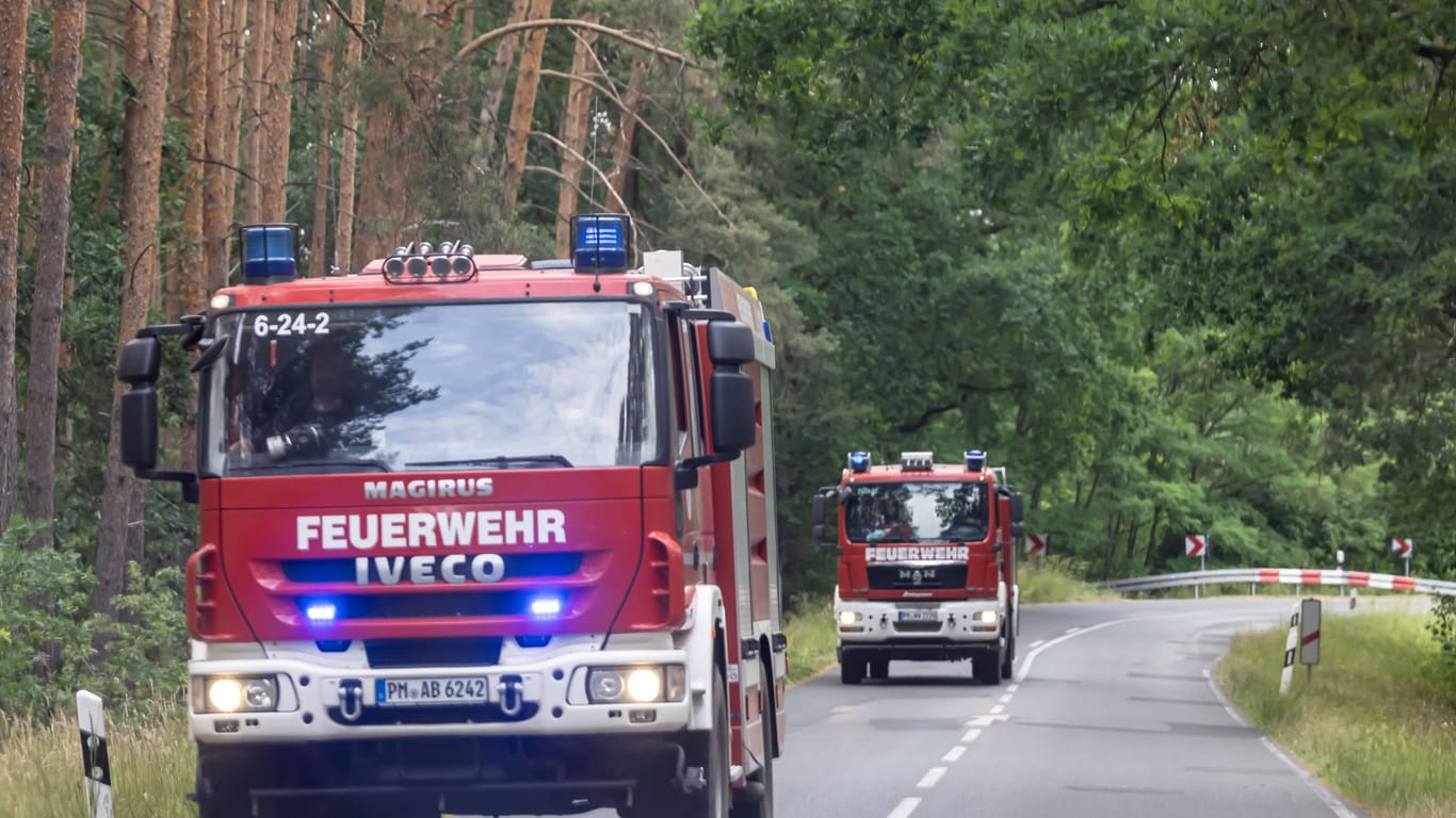 Feuerwehr rückt ins brandenburgischen Treuenbrietzen aus.
