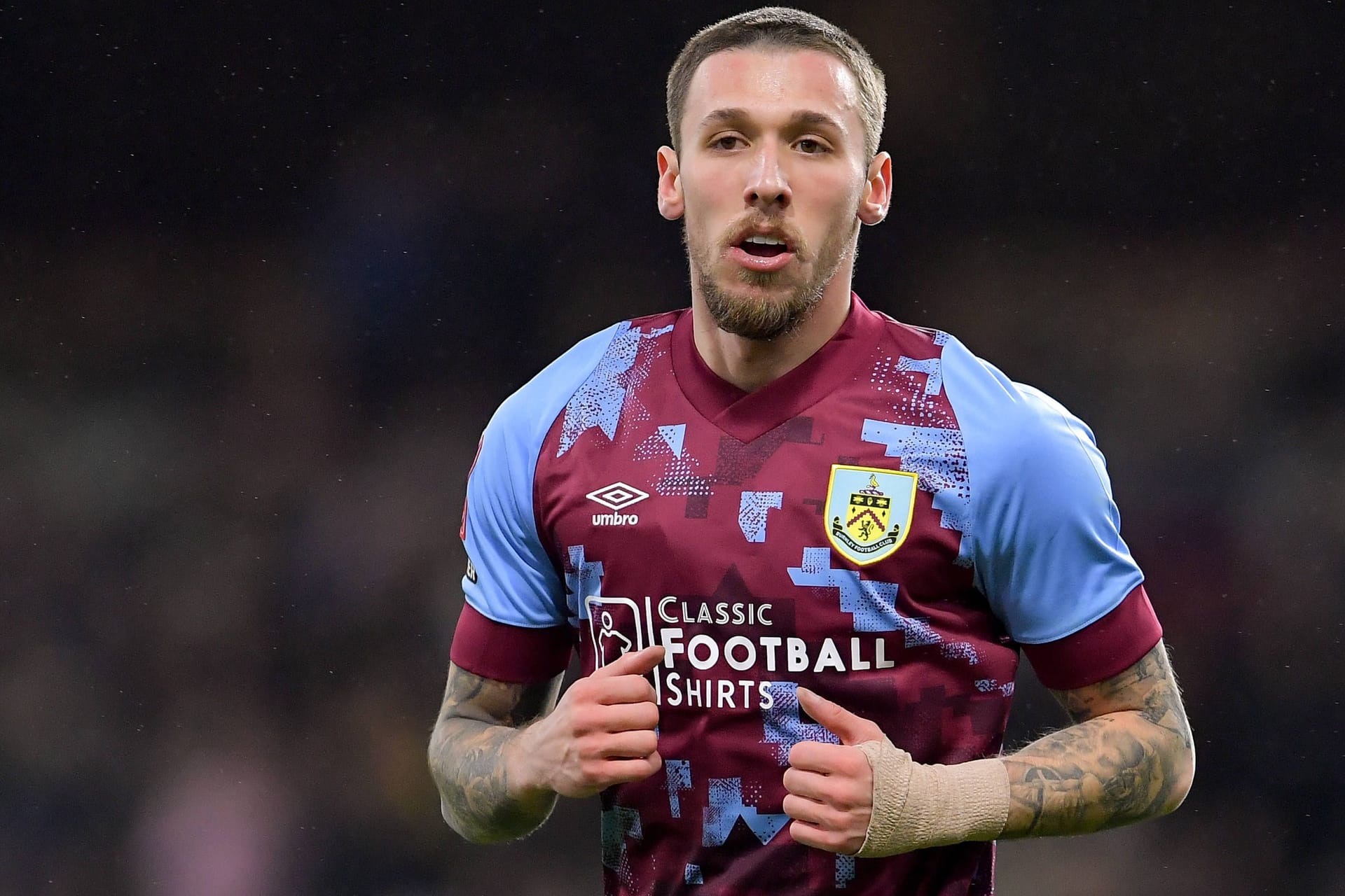 Darko Churlinov: Er steht beim FC Burnley unter Vertrag.