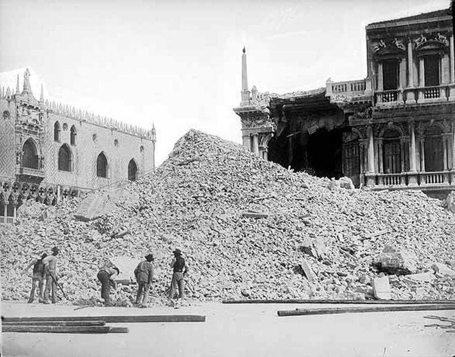14.07.1902: Ein Wahrzeichen stürzt ein 14.07.1902: Ein Wahrzeichen stürzt ein