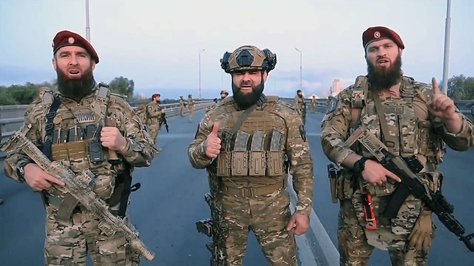 Kadyrow-Brigade inszeniert sich in Russland als Helden – sie standen im Stau