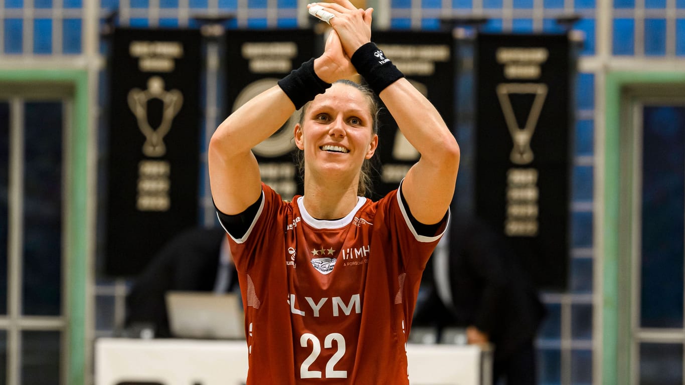 Die Handballspielerin Xenia Smits steht in Bietigheim unter Vertrag.