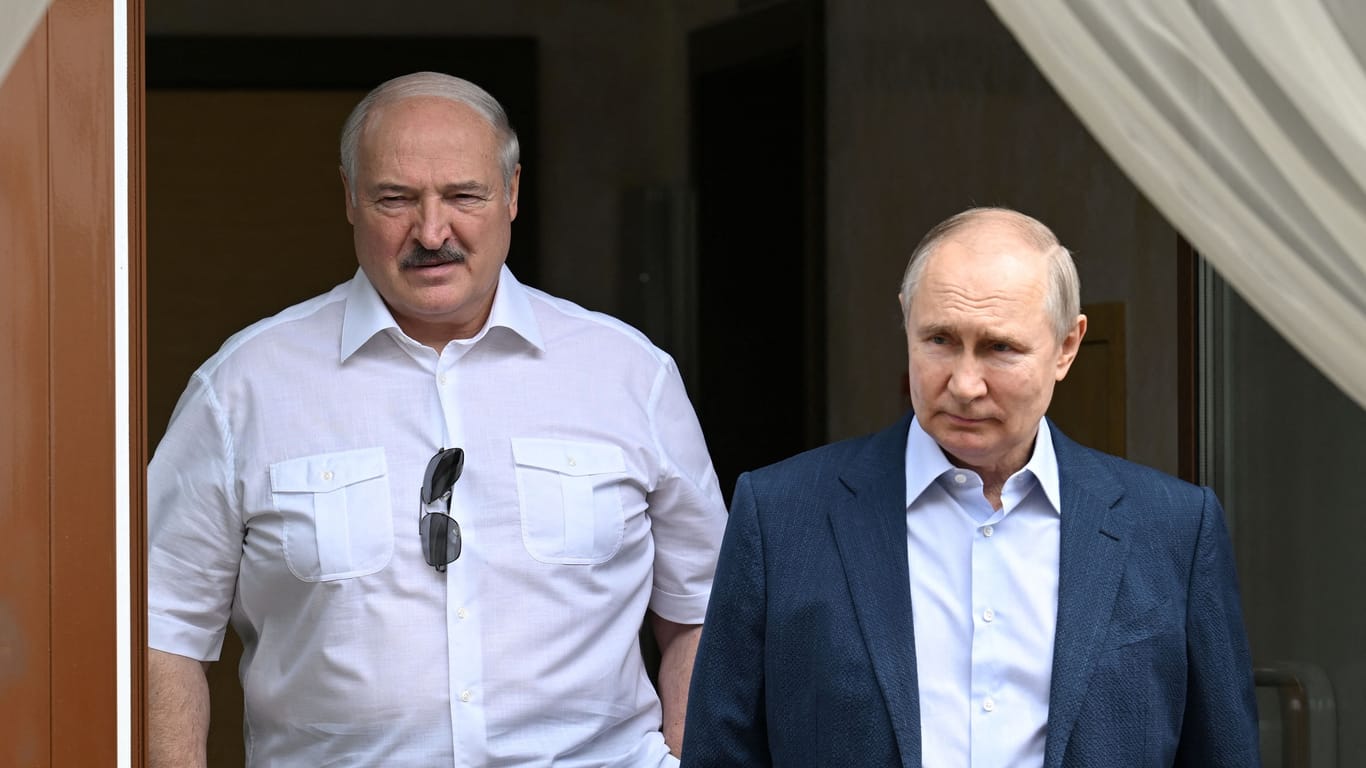 Diktatoren unter sich: Wladimir Putin und Alexander Lukaschenko (l.) in Putins Sommerresidenz.
