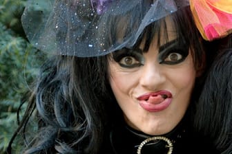 Nina Hagen: Die DDR-RockrΓΆhre gilt heute als exzentrisch und schrill. Nina Hagen: Die DDR-RockrΓΆhre gilt heute als exzentrisch und schrill.