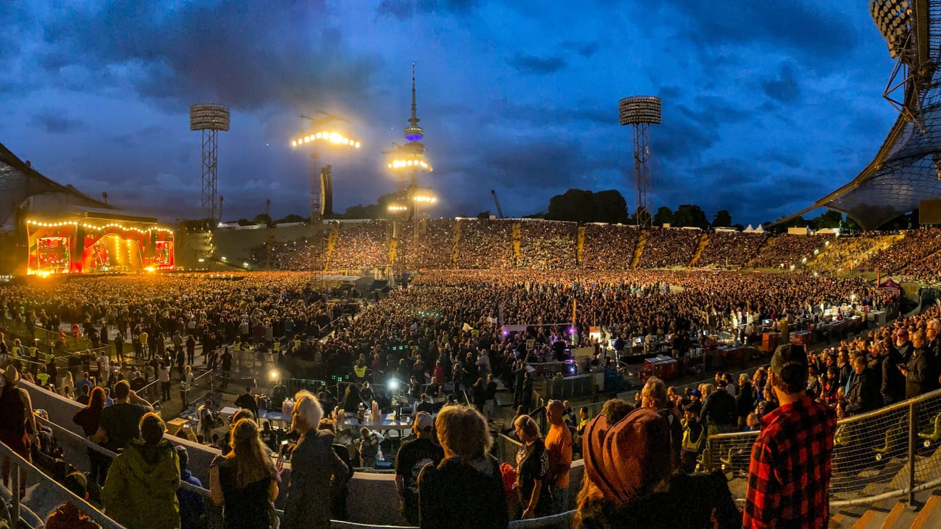 Beim Konzert der Rolling Stones im vergangenen Jahr wurde der Start des Konzert verschoben (Archivbild): Zuvor gewitterte es in der bayerischen Landeshauptstadt.