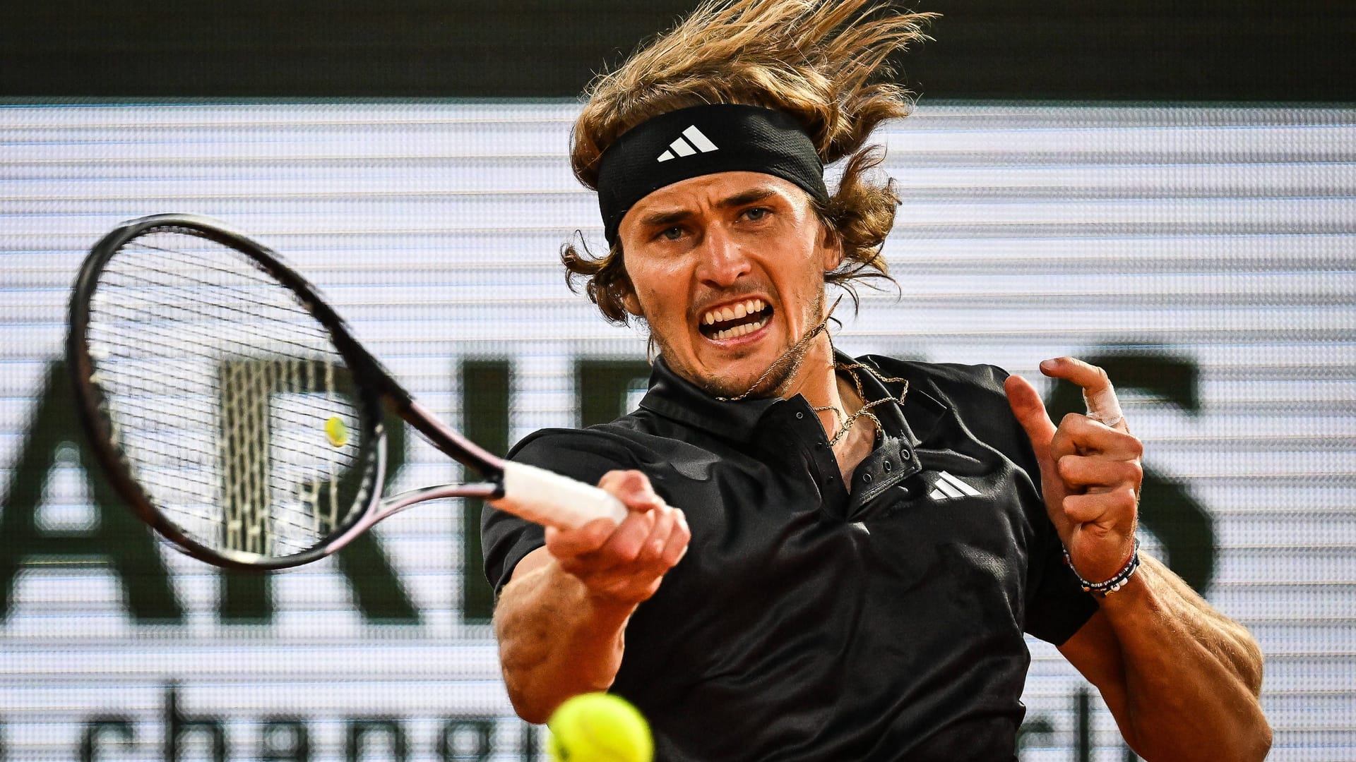 Beim Turnier "Roland Garros" in Paris spielt Alexander Zverev auch 2023 wieder stark.