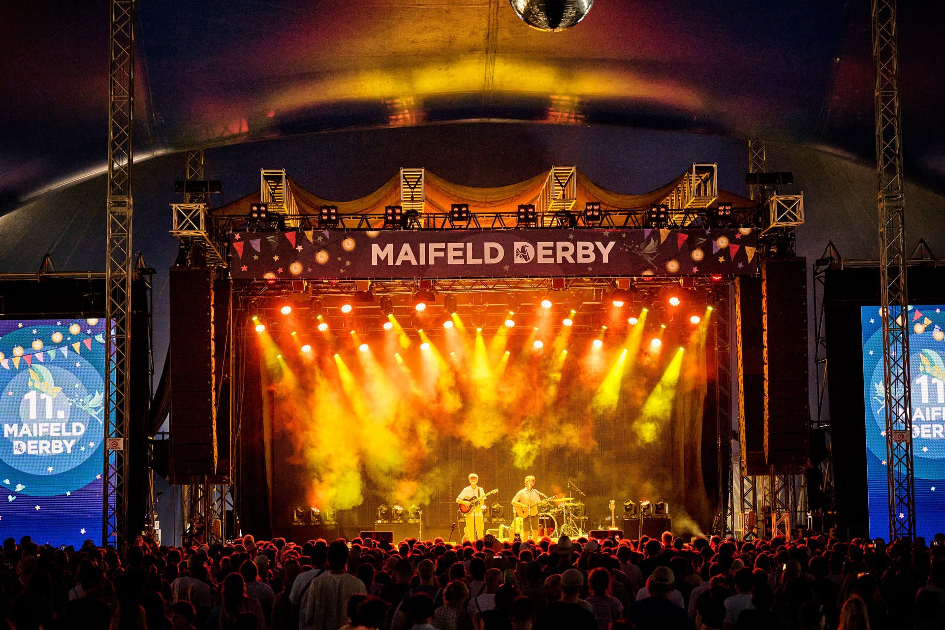 Konzert beim Maifeld Derby: Auf vier verschiedenen Bühnen finden auf dem Mannheimer Maimarktgelände die Rund 60 Konzerte statt.