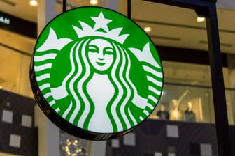 Starbucks-Logo (Symbolbild): Die Kaffeehauskette hat noch nie ihre Dividendenausschüttung ausgesetzt.