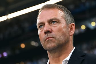 Hansi Flick: Der Bundestrainer ist angezählt.
