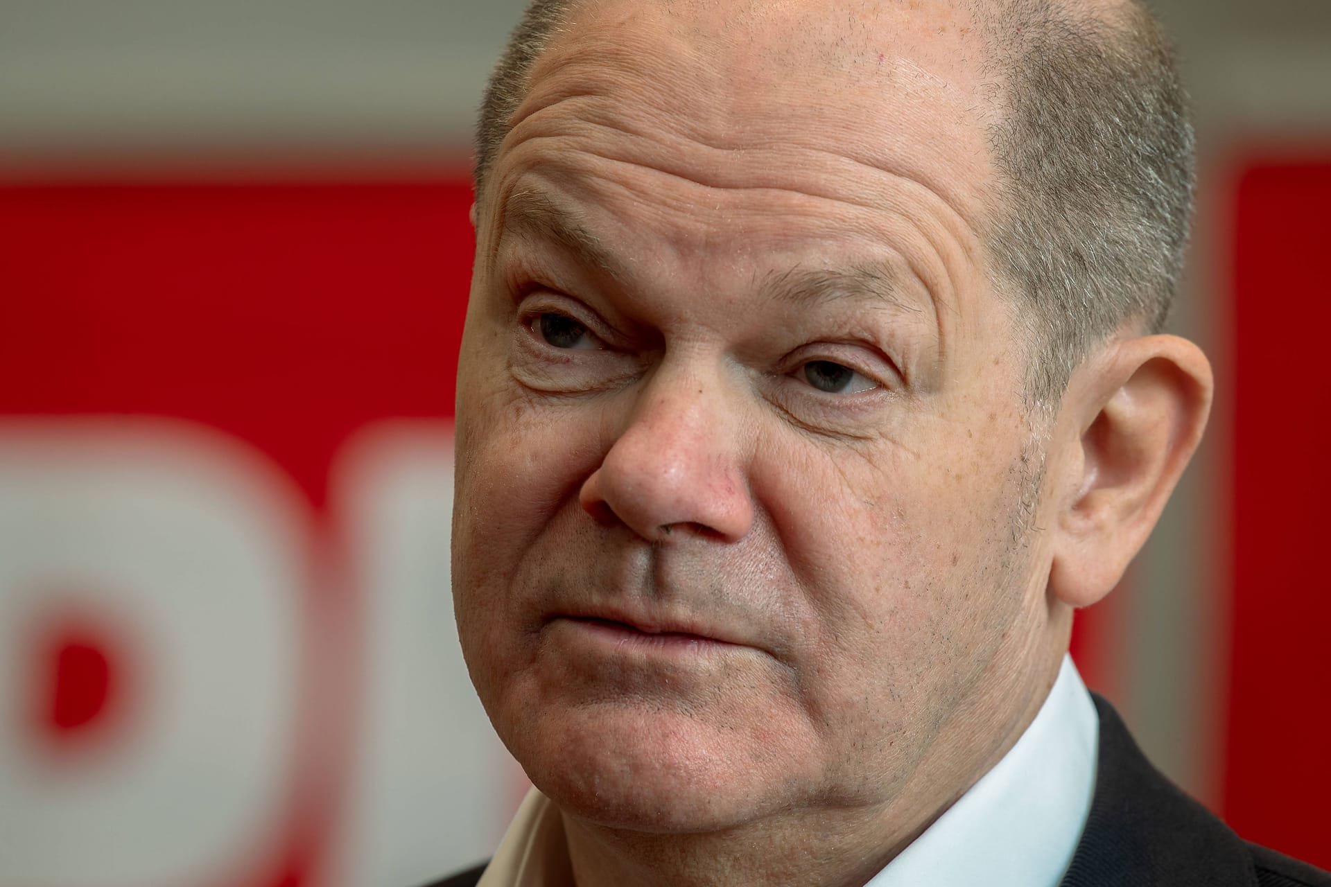 Bundeskanzler Olaf Scholz bei einem Wählergespräch in Potsdam im März.