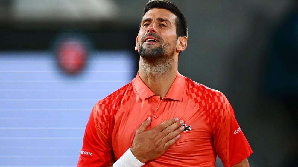 Der Serbe Novak Djokovic macht bei den French Open einmal mehr mit umstrittenen Äußerungen von sich reden.