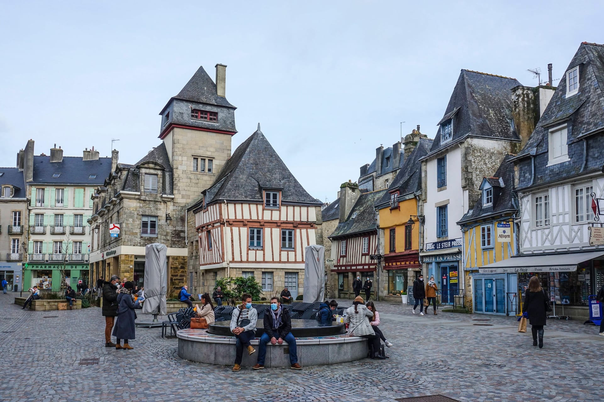 Altstadt von Quimper (Archivbild): Ein Senior hat ein Kind erschossen.