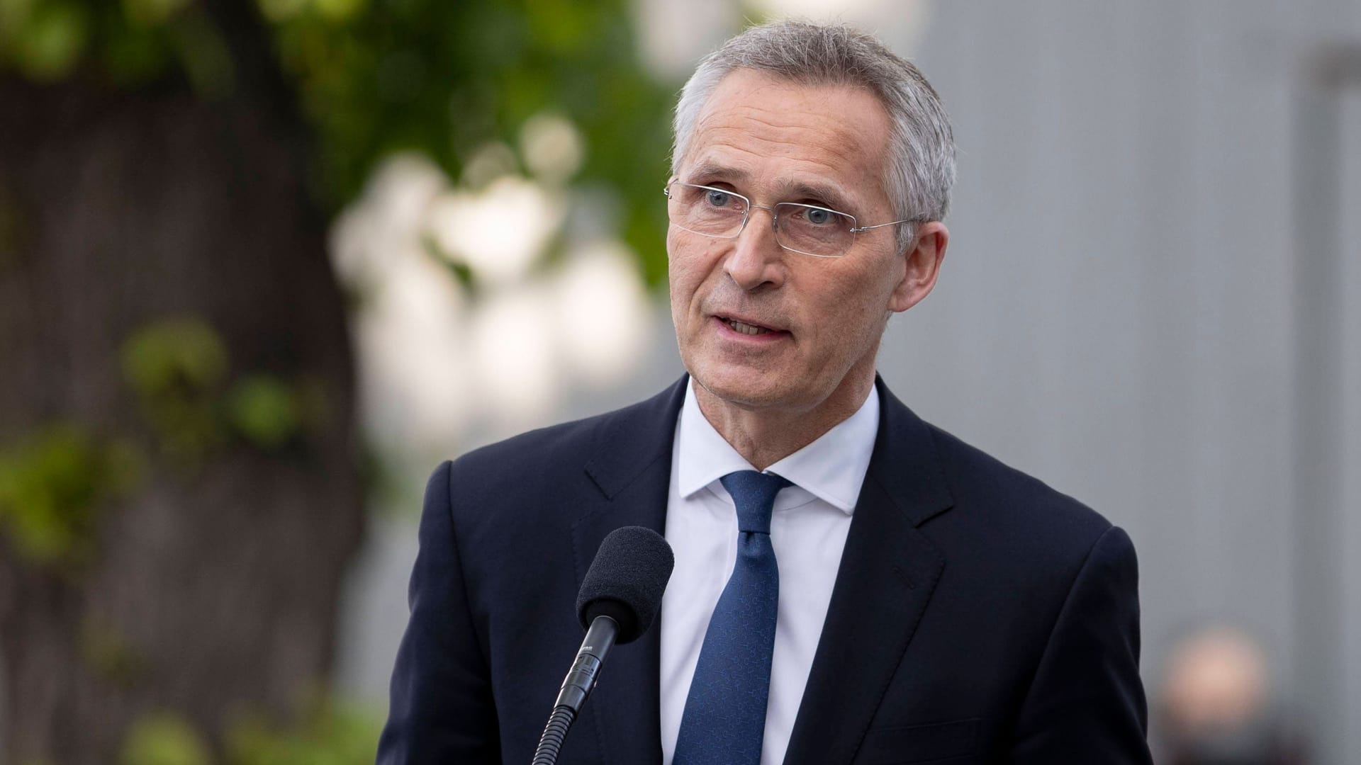 Jens Stoltenberg: Er warnt davor, den Konflikt im Ukraine-Krieg mit einem Scheinfrieden einzufrieren.