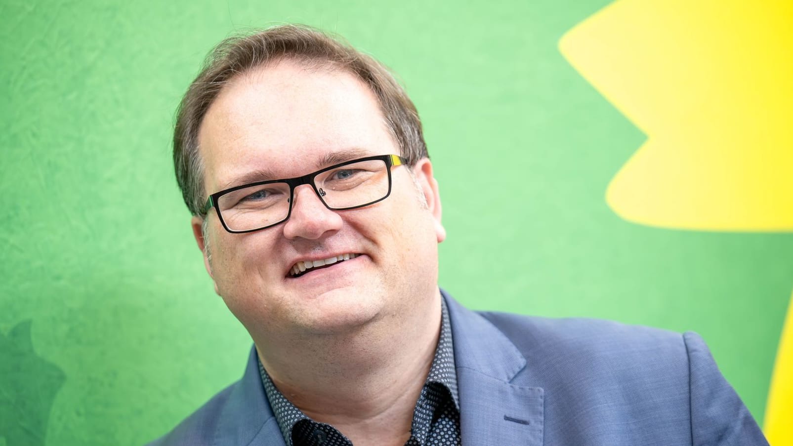 Björn Fecker (Bündnis 90/Die Grünen), Finanzsenator von Bremen (Archivfoto): "Wir müssen da jetzt gemeinsam durch", sagt er. Björn Fecker (Bündnis 90/Die Grünen), Finanzsenator von Bremen (Archivfoto): "Wir müssen da jetzt gemeinsam durch", sagt er.