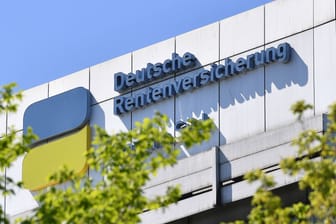 Deutsche Rentenversicherung: Mit einem neuen Online-Portal sollen die Bürger besser erkennen, wie ihre finanzielle Lage im Alter sein wird. Deutsche Rentenversicherung: Mit einem neuen Online-Portal sollen die Bürger besser erkennen, wie ihre finanzielle Lage im Alter sein wird.