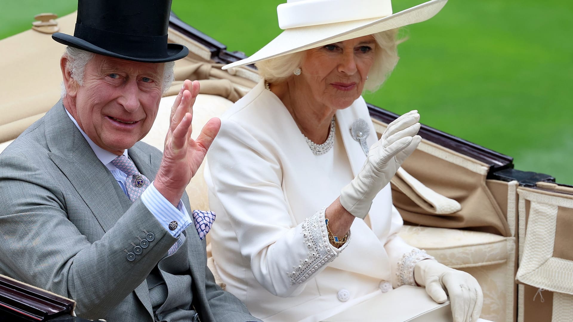 König Charles III. und Königin Camilla: Für die Monarchie wurde noch mehr Geld ausgegeben als im Jahr zuvor. König Charles III. und Königin Camilla: Für die Monarchie wurde noch mehr Geld ausgegeben als im Jahr zuvor.