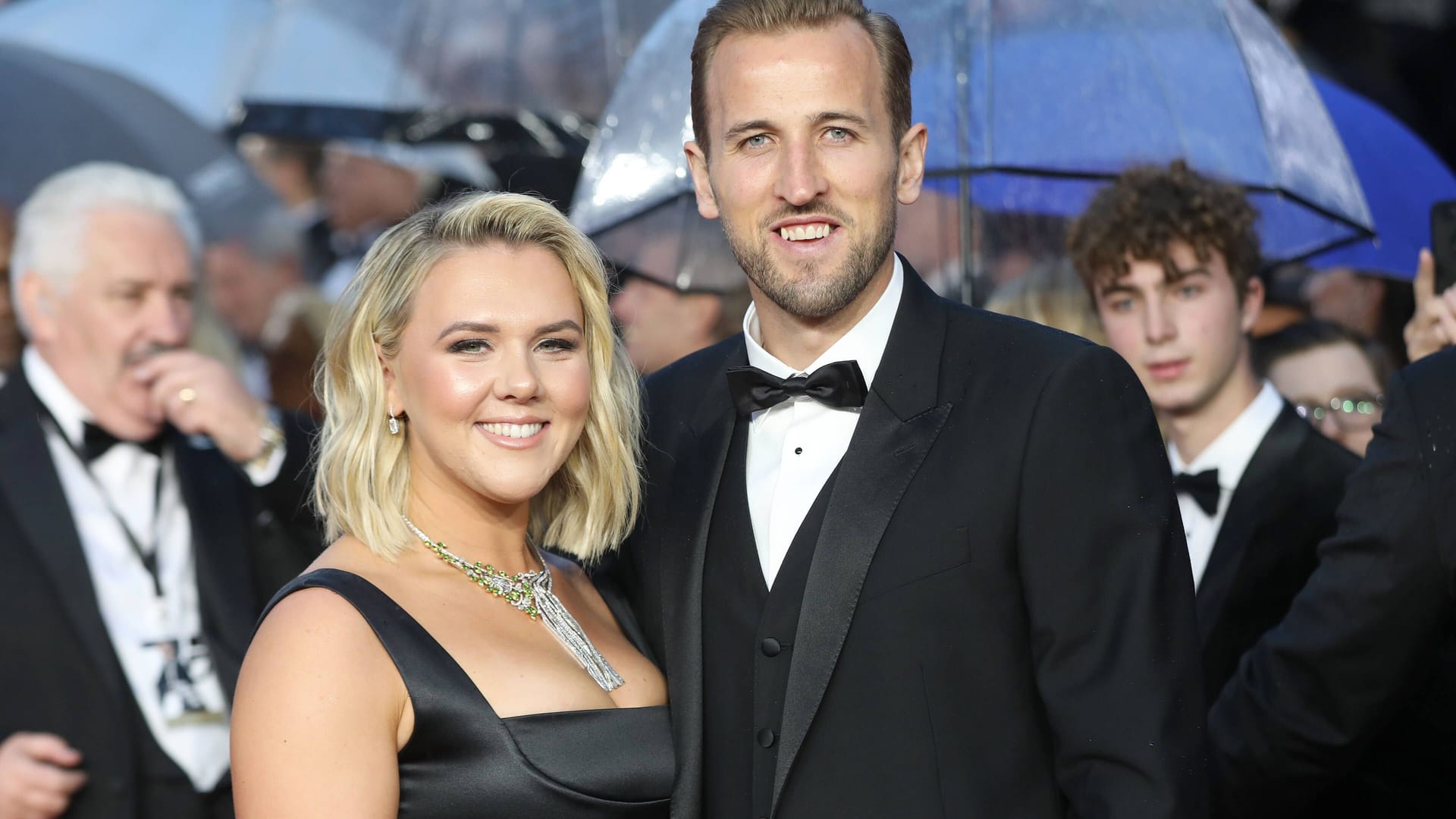 Harry Kane mit seiner Frau Katie