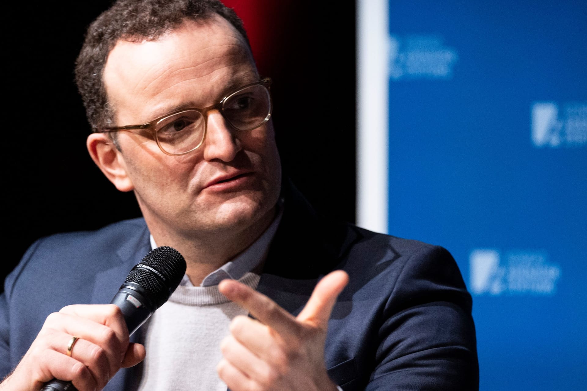 CDU-Vize Jens Spahn liefert sich bei "Lanz" einen heftigen Streit über die Bewertung der AfD und ihrer Wähler (Archivbild).