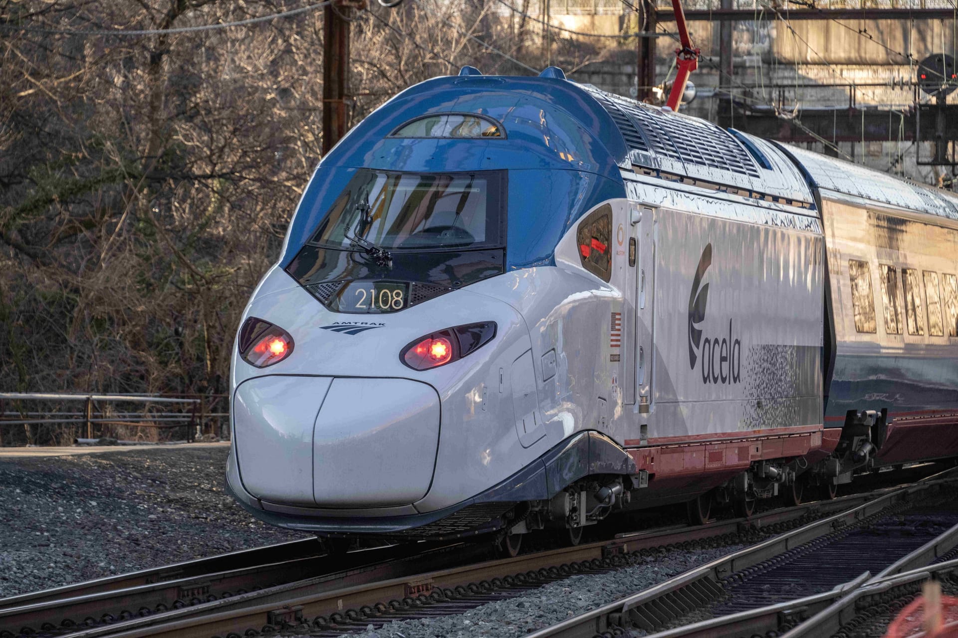 Amtrak-Acela-Zug (Archivbild): Der Start der Hochgeschwindigkeitszüge wird erneut verschoben.