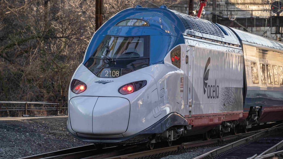 Amtrak-Acela-Zug (Archivbild): Der Start der Hochgeschwindigkeitszüge wird erneut verschoben.