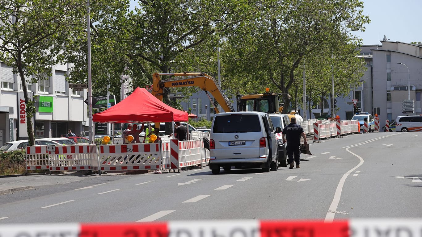 Fundort der Bombe: Aktuell ist die Pallaswiesenstraße in Darmstadt voll gesperrt.