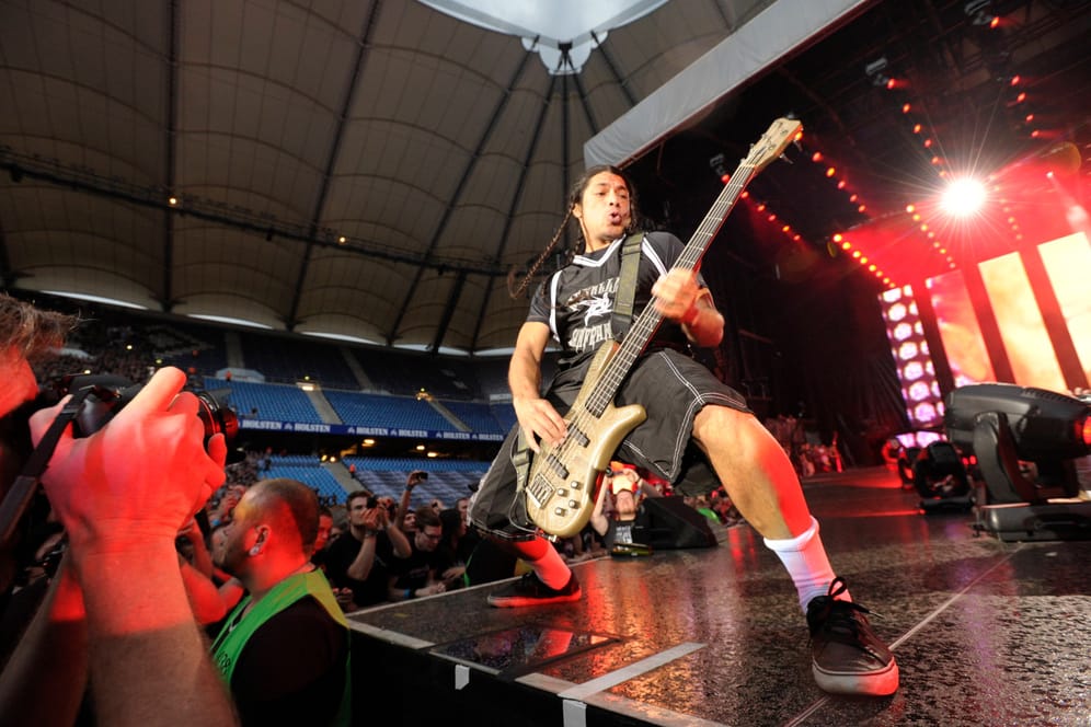 Metallica-Gitarrist Kirk Hammett in Hamburg (Archivfoto): Beim Auftritt der Band hat's im Publikum gefunkt.