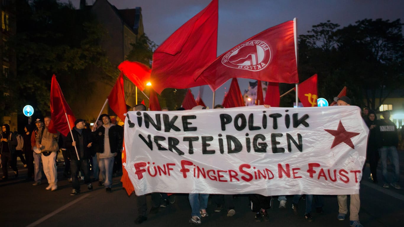 Protest nach Razzien gegen die RAZ in Berlin: Die Gruppen waren in der Szene nicht völlig isoliert.