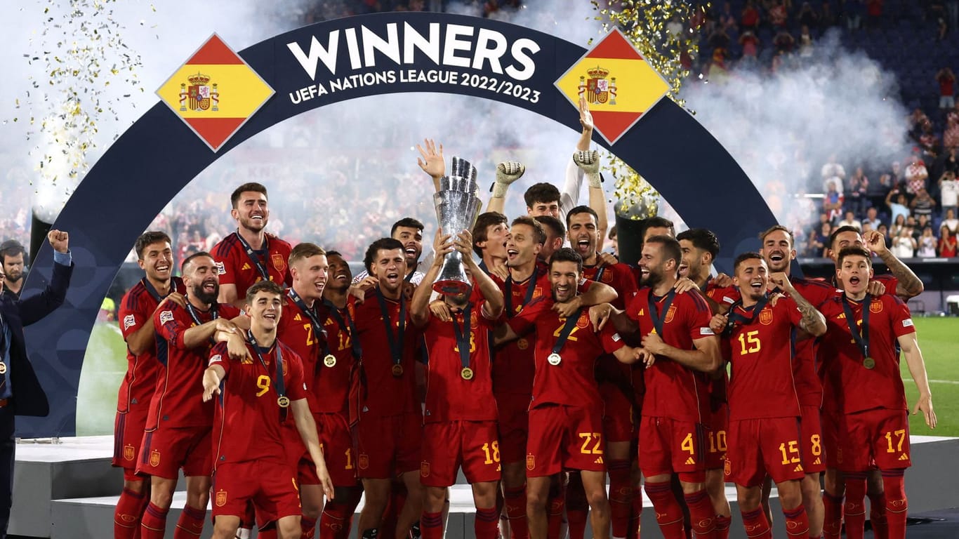Spanien jubelt: In einem engen Finale der Nations League bewahrten sie die Oberhand.