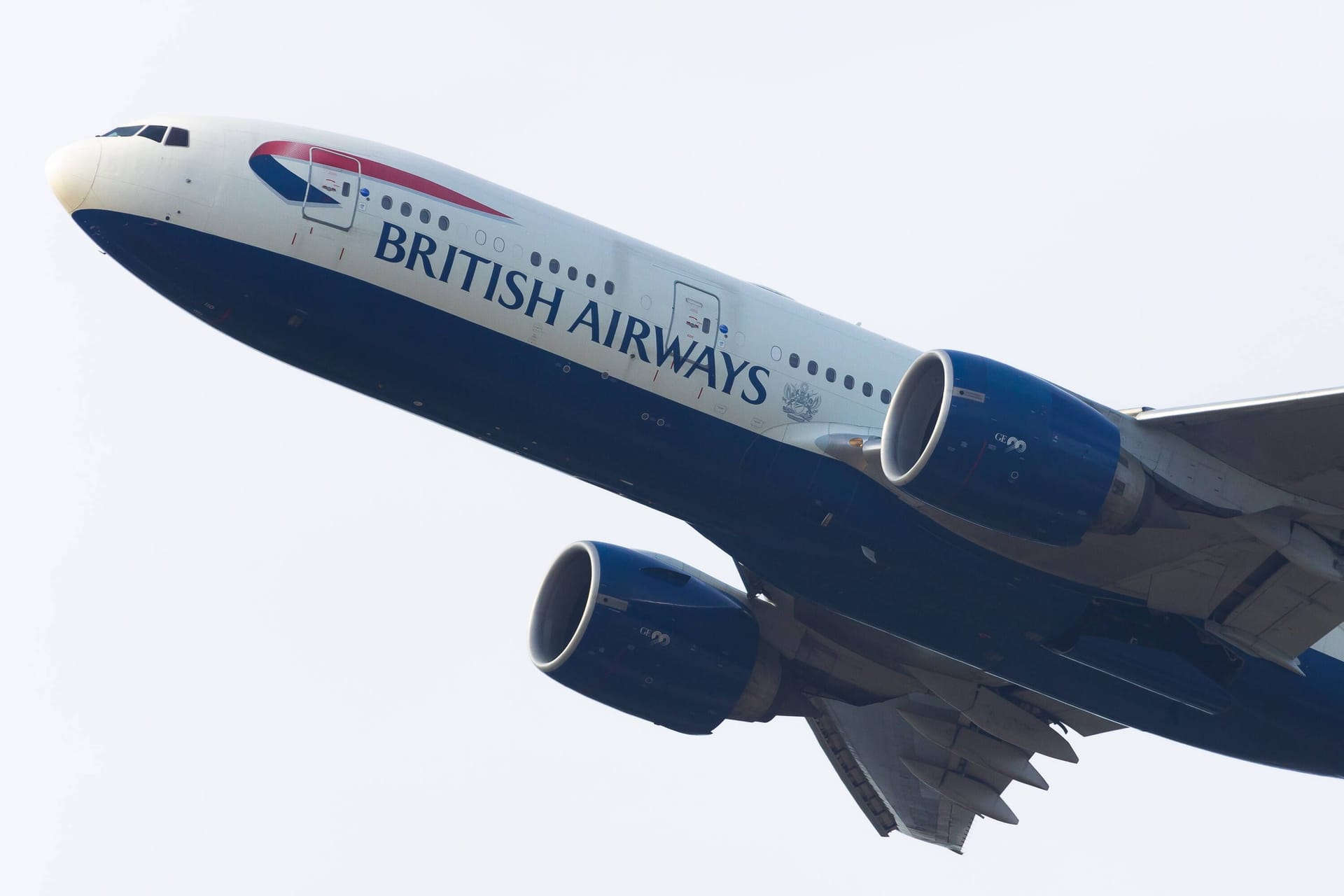 Eine Boeing 777 der British Airways (Archivbild): Bei einem Flug nach Nizza starb eine Frau.