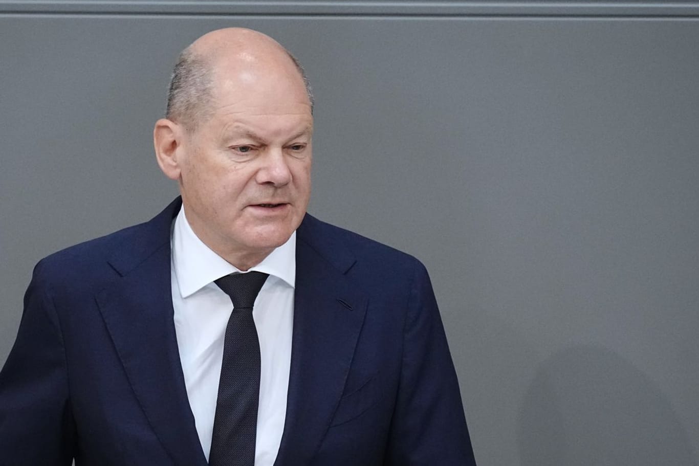 Olaf Scholz: Der Bundeskanzler hat im Plenum des Bundestags eine Regierungserklärung zum bevorstehenden EU-Rat abgegeben.