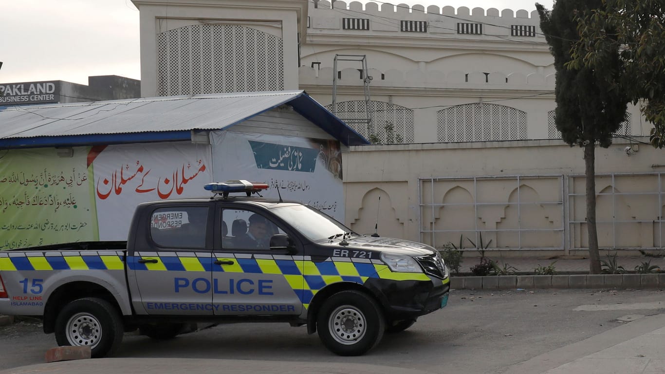 Polizeiwagen in Pakistan (Symbolbild): Der Lehrer wurde festgenommen.