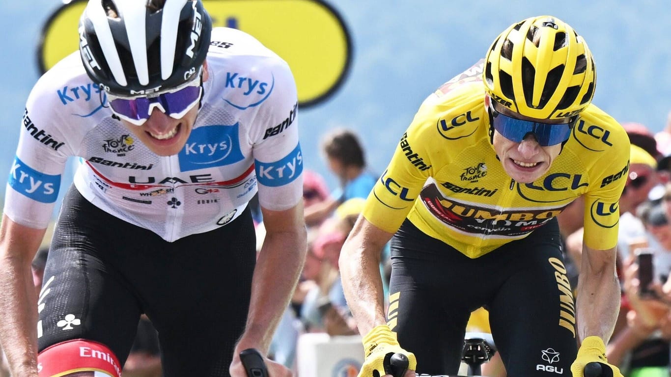 Tadej Pogačar (l.) und Jonas Vingegaard: Letzterer hat im vergangenen Jahr die Tour de France gewonnen.