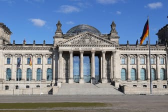 Reichstagsgebäude in Berlin (Archivbild):