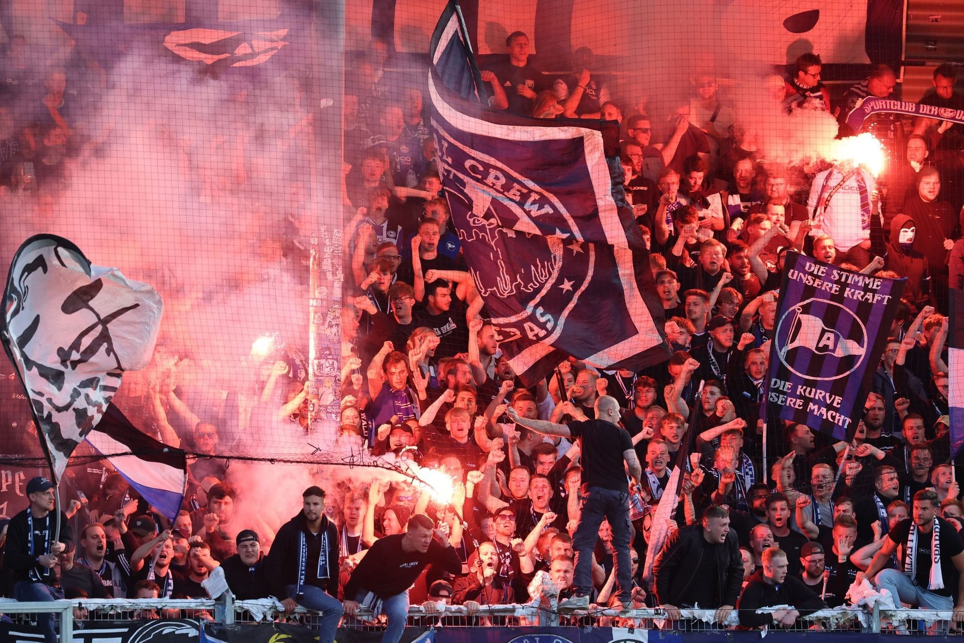 SV Wehen Wiesbaden - Arminia Bielefeld