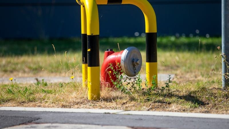 Ein Löschwassersauganschluss: Löschteiche sind in NRW nicht von der Trockenheit betroffen.