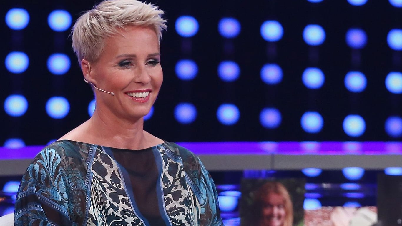 Sonja Zietlow: Die 55-Jährige kehrt bald zurück ins Fernsehen.