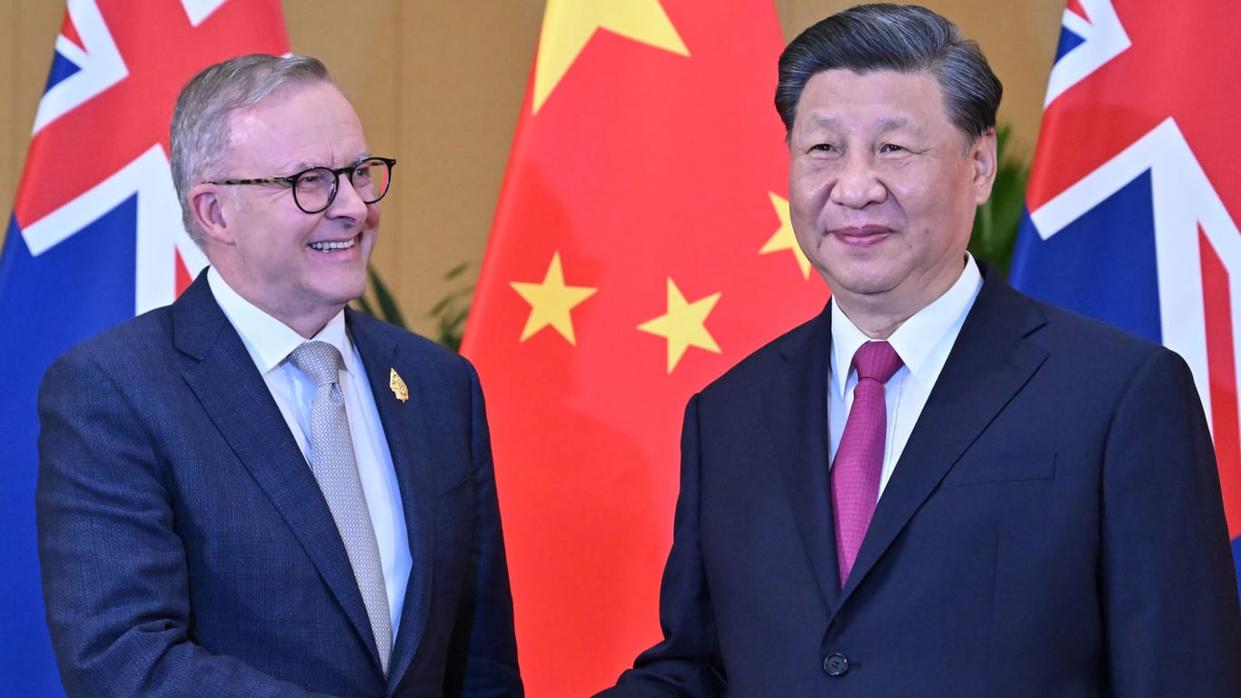 Der australische Premier Anthony Albanese setzt sich dafür ein, die Beziehungen zu China wieder zu verbessern.